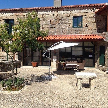 Guesthouse Casa Das Abegoarias Celorico De Basto Luaran gambar