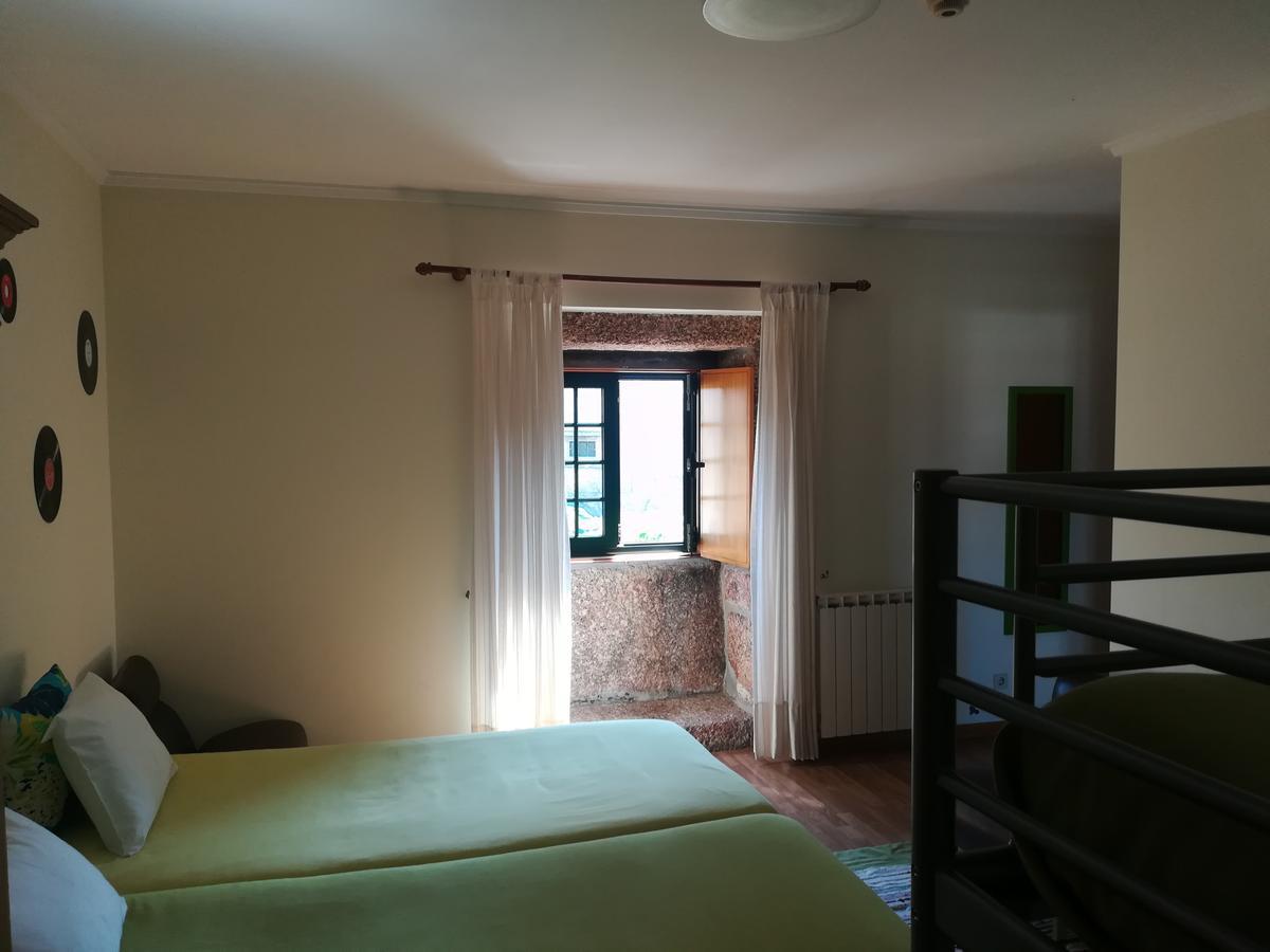 Guesthouse Casa Das Abegoarias Celorico De Basto Luaran gambar