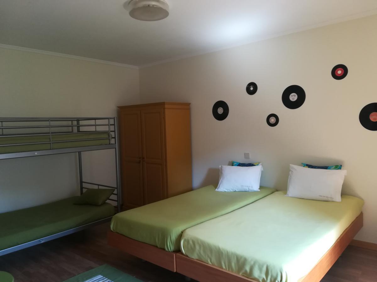 Guesthouse Casa Das Abegoarias Celorico De Basto Luaran gambar